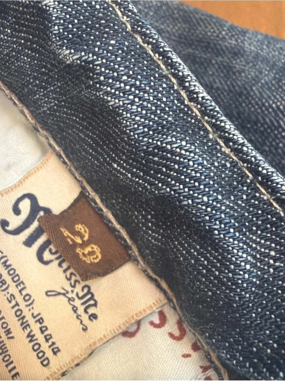 Miss Me Bermuda Shorts Women 28 Blue Denim 28 Raw Hem Distressed Y2K Jhorts